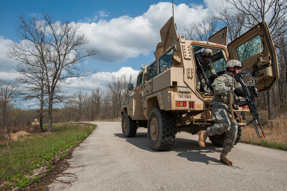 818 Engineer Company route clearance training