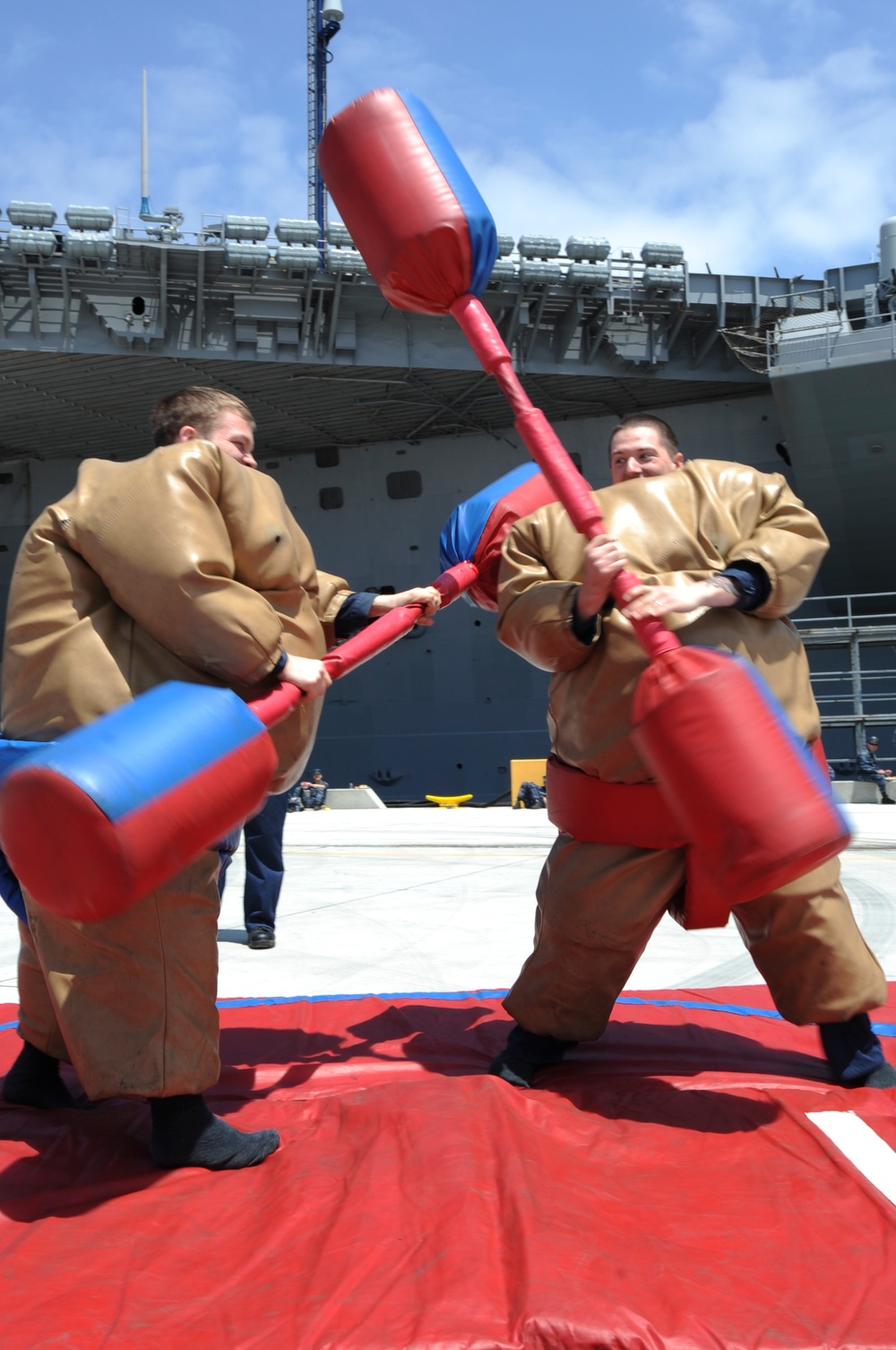 Sailors enjoy pierside picnic in San Diego