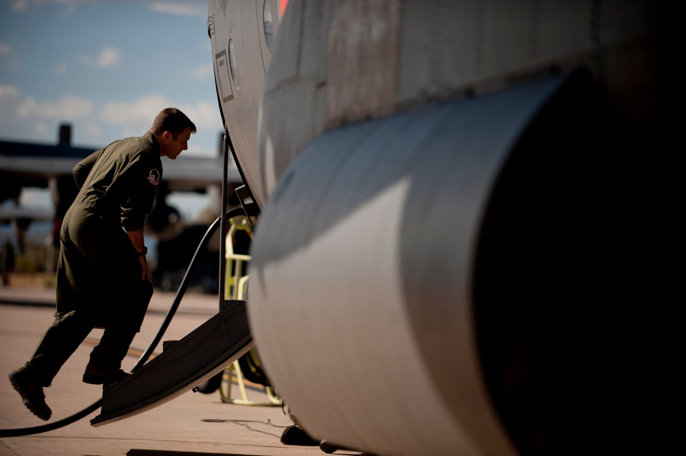 Modular Airborne Fire Fighting System Training