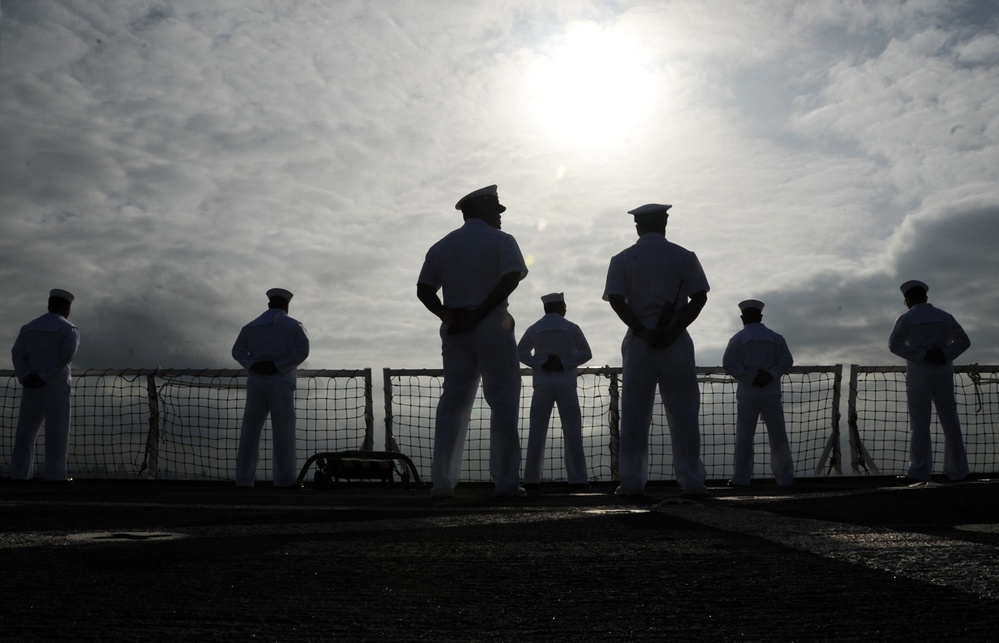 USNS Mercy leaves San Diego