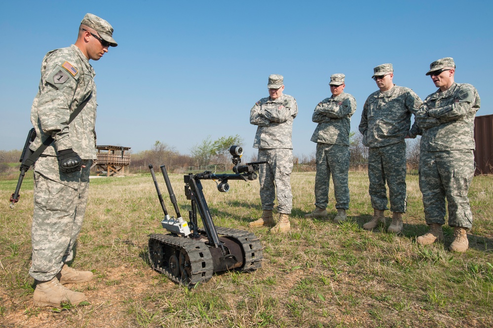 818th Engineer Company route clearance training