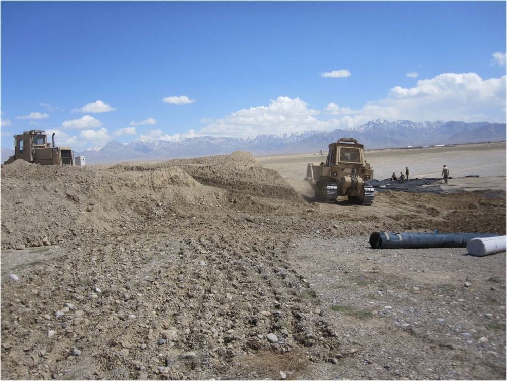 7th Eng. Bn. assists Boeing and Air Force move a damaged C-17 in Afghanistan