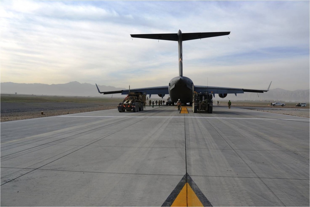 7th Eng. Bn. assists Boeing and Air Force move a damaged C-17 in Afghanistan