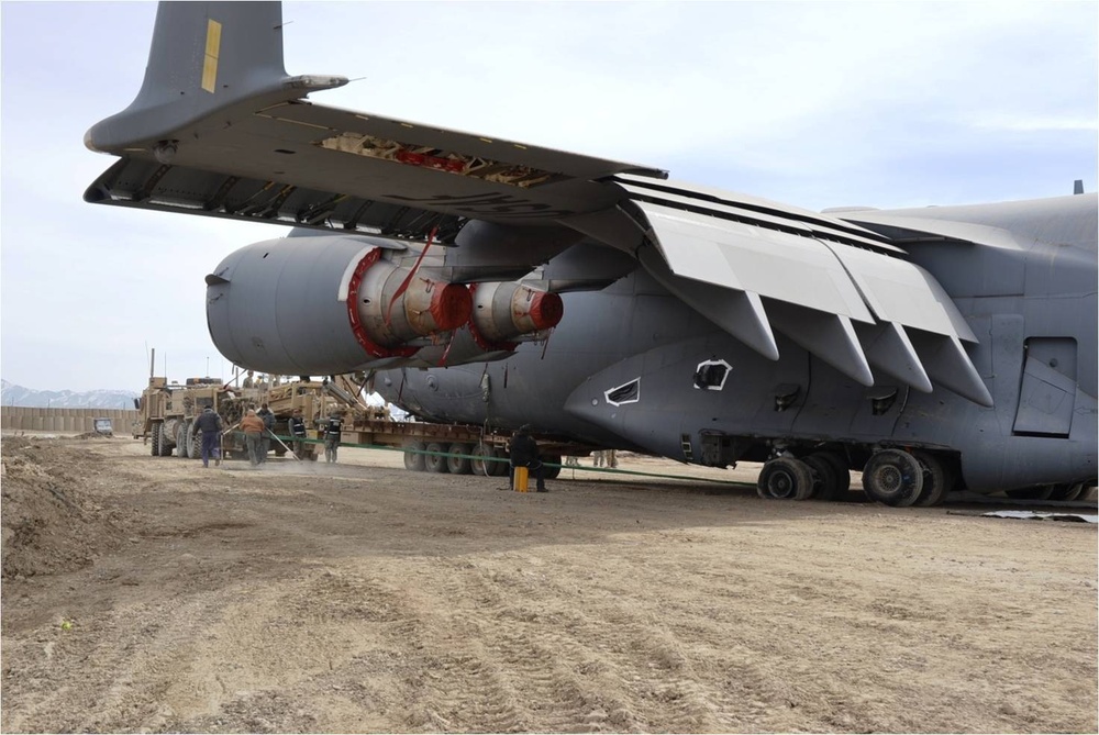 7th Engineer Battalion assists Boeing and Air Force move a damaged C-17 in Afghanistan