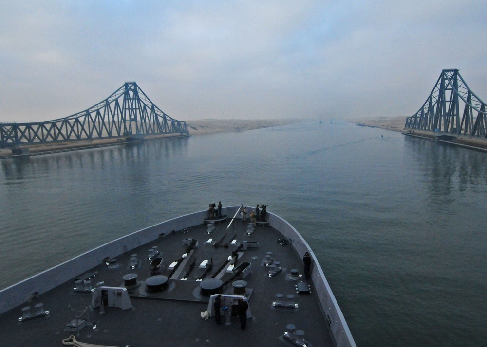 USS New York transits Suez Canal