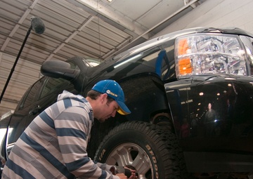 Truex assists South Carolina National Guard soldier