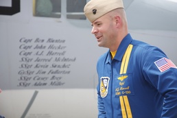 Marines assist Blue Angels, follow their dreams