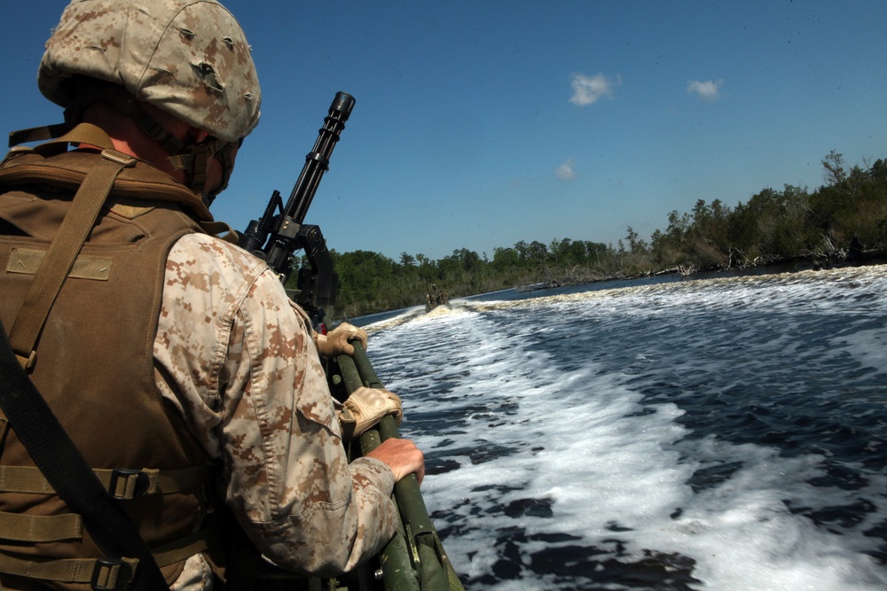 APS-12: Marines extract with Riverines’ help