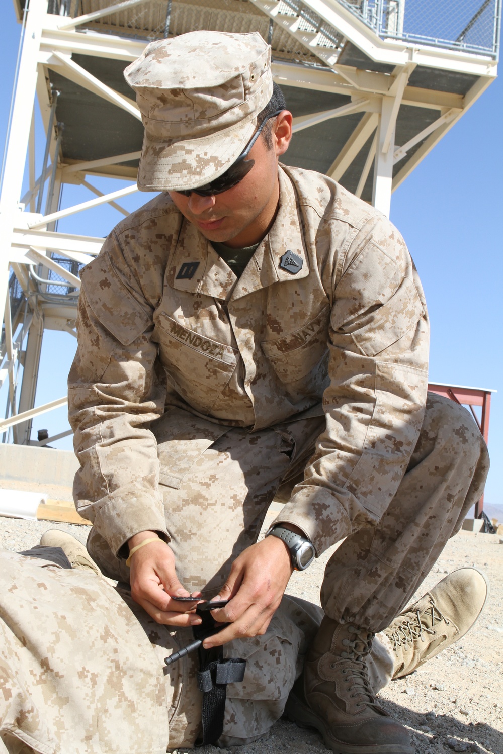 Headquarters Marines establish and secure base during Desert Fire Exercise
