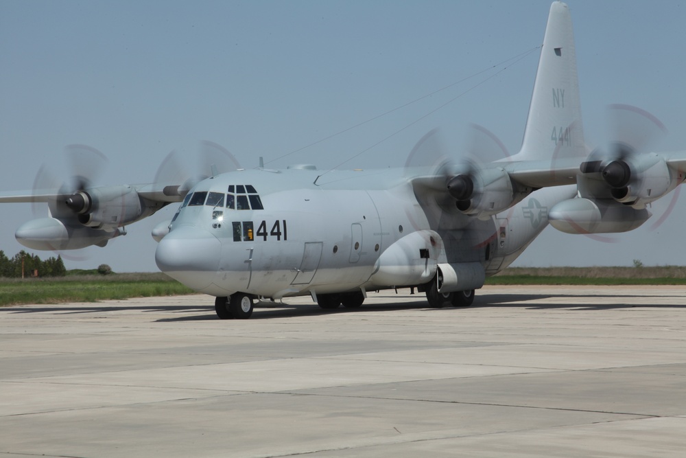 Aviation Combat Element Keeps BSRF Mission Aloft