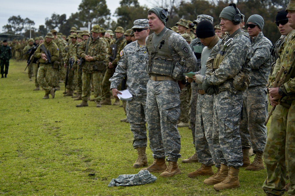 US soldiers compete in 2012 Australian Army Skill at Arms Meeting