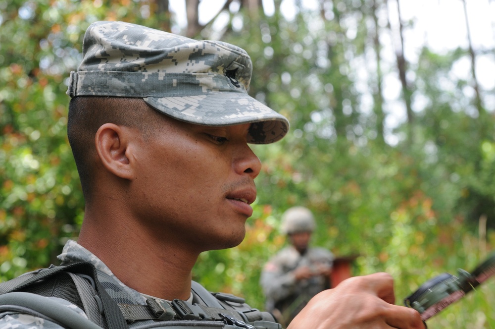 Pacific Army Reserve names top soldier, non-commissioned officer