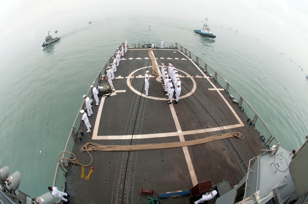 USS Underwood in Peru