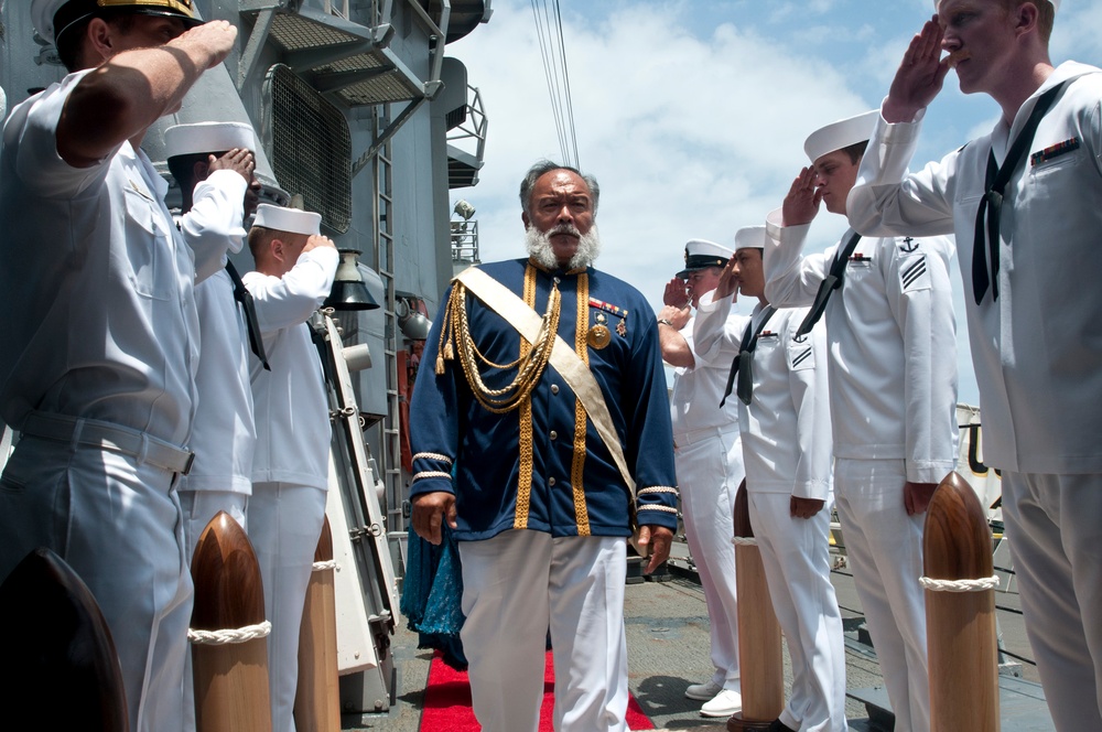 USS Crommelin pier side welcoming ceremony