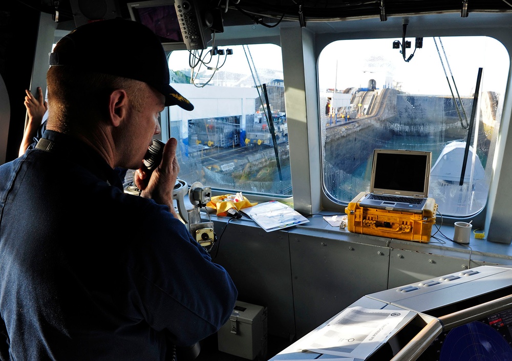 Independence transits Panama Canal
