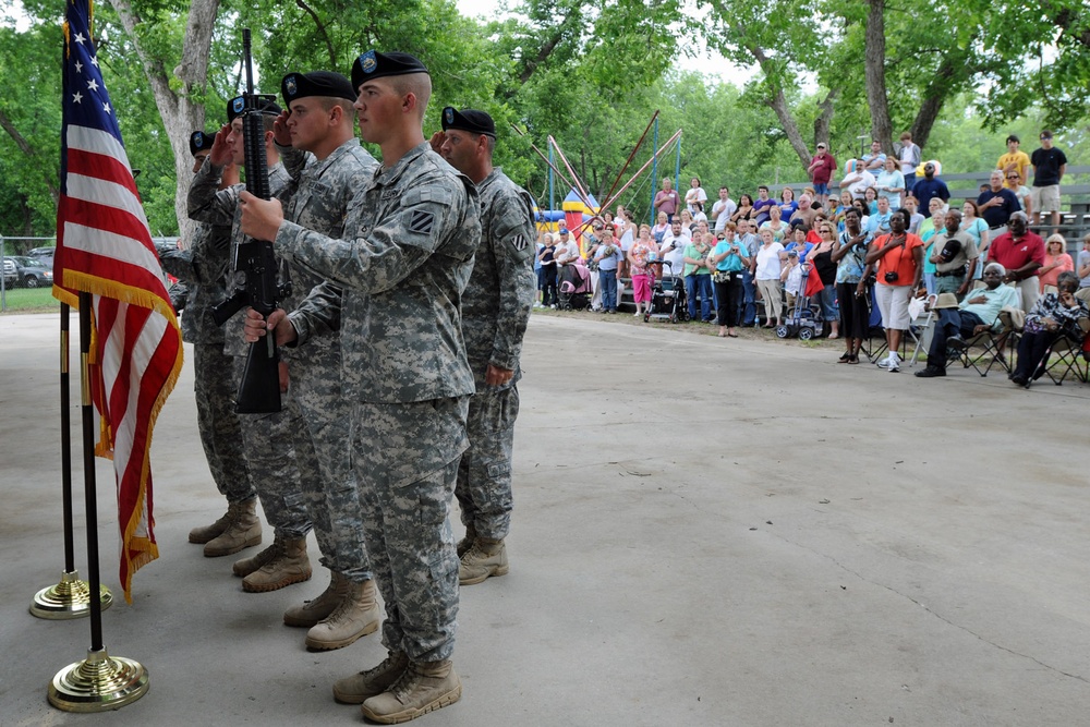 DVIDS Images ‘Vanguards’ help celebrate Glennville Sweet Onion Festival
