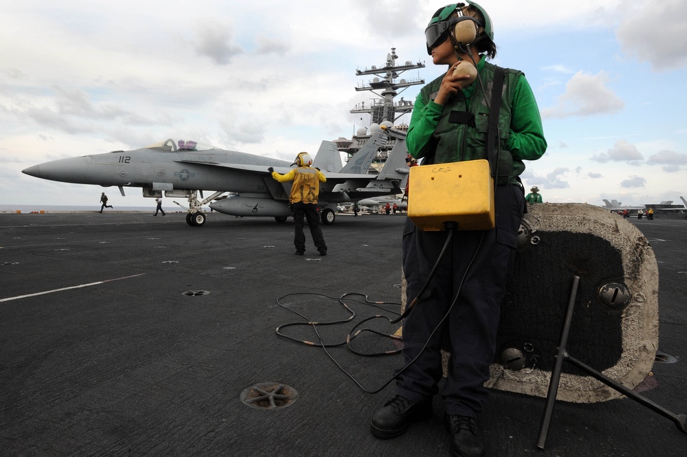 USS Dwight D. Eisenhower flight deck