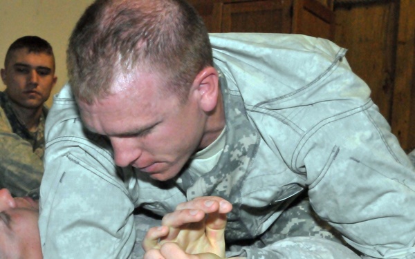 Combatives: Not your regular 'death by power point' course