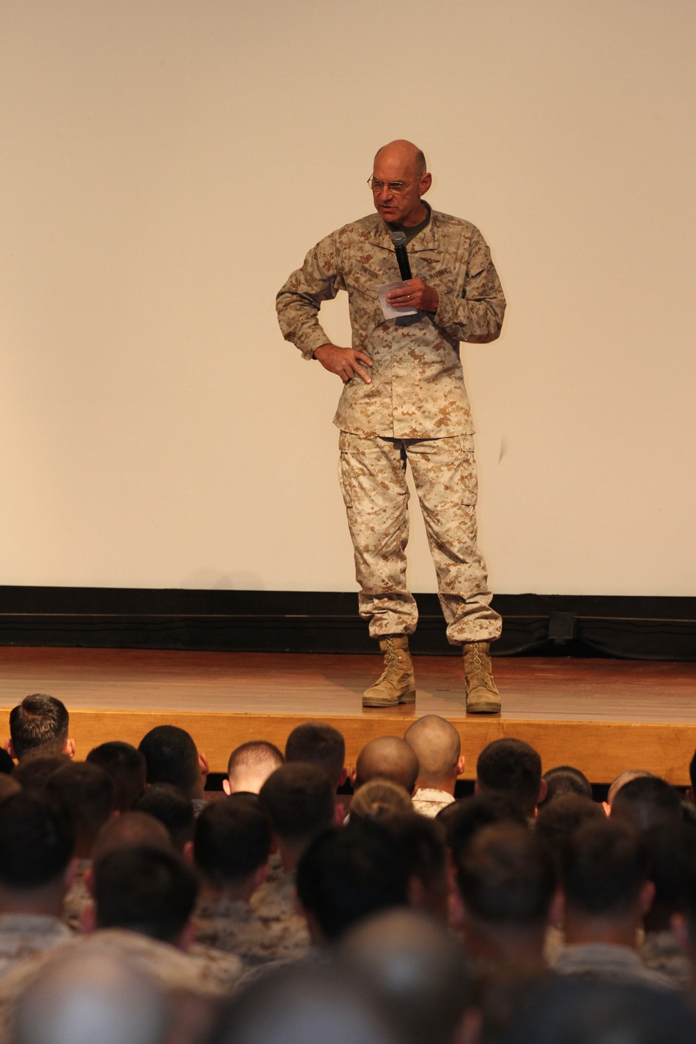 MARFORPAC’s top commander visits Pendleton