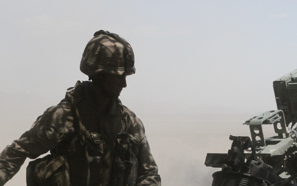Marines fire away Desert Fire Exercise 2012