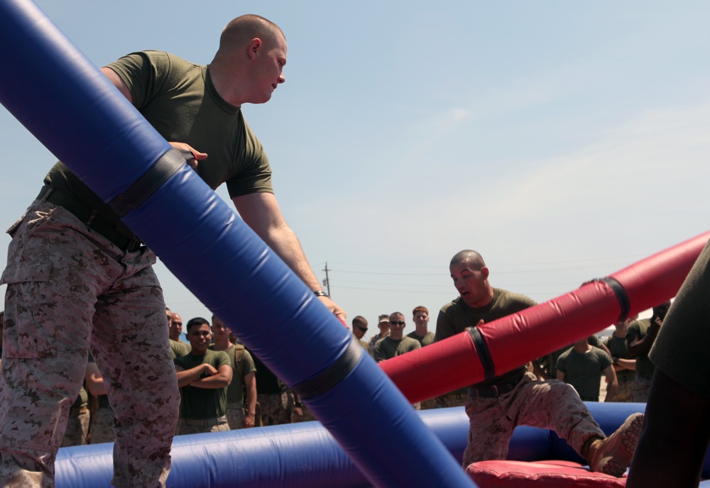 Artillery Marines enjoy camaraderie, competition at Onslow Beach