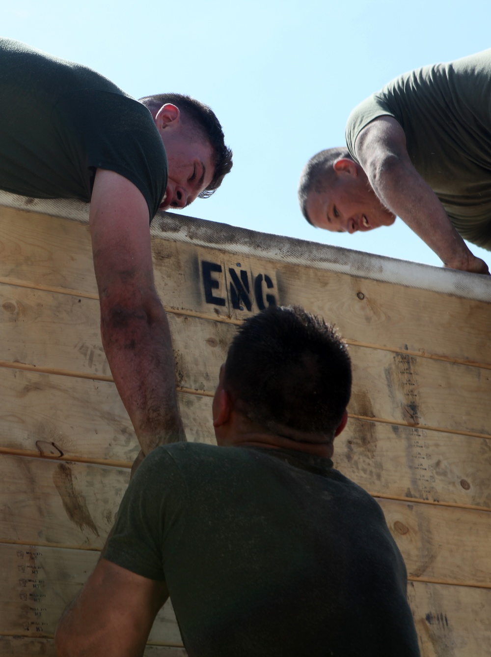 Artillery Marines enjoy camaraderie, competition at Onslow Beach