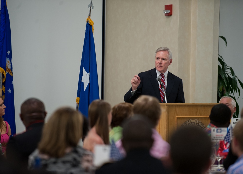 Secretary of the Navy delivers remarks at Mississippi ceremony