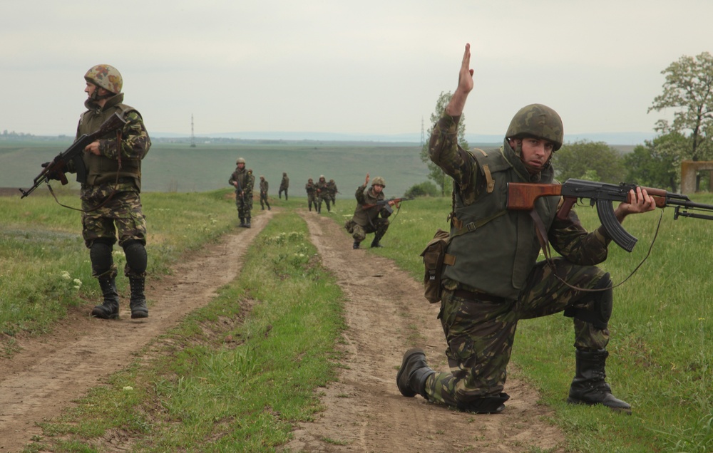 Devil Dogs Help Prepare Black Wolves For War