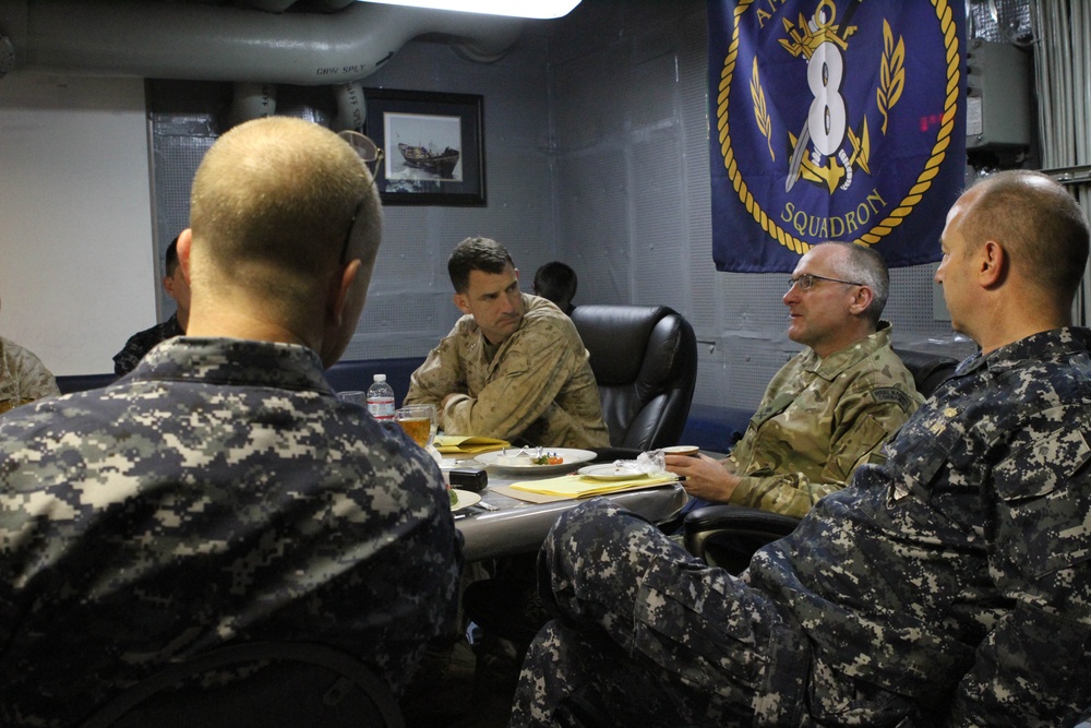 Commandant of the Royal Marines visits 24th MEU, Iwo Jima ARG