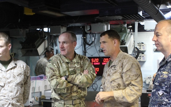 Commandant of the Royal Marines visits 24th MEU, Iwo Jima ARG