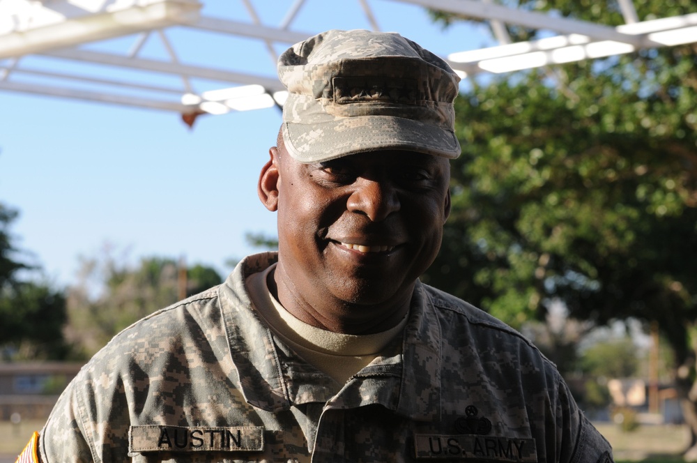 Vice Chief of Staff of the Army speaks with soldiers