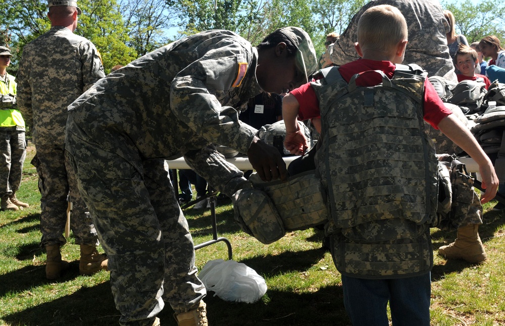 'Raiders,’ Camp Fort Carson give kids first-hand look at Army