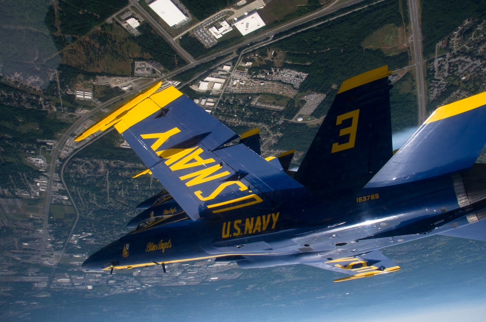 Blue Angels in Tennessee