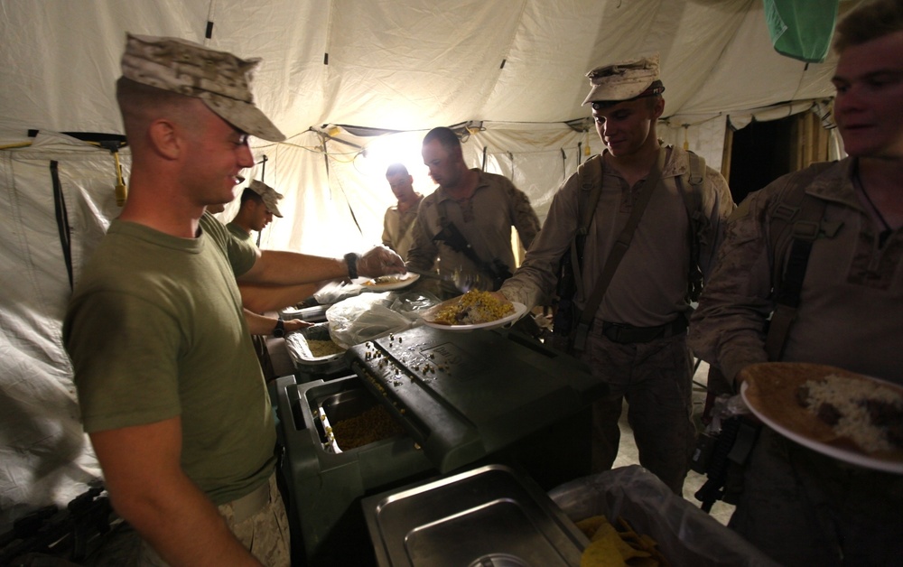 Marine cooks serve hot chow with pride in Afghanistan