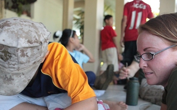Marines volunteer in Malaysia
