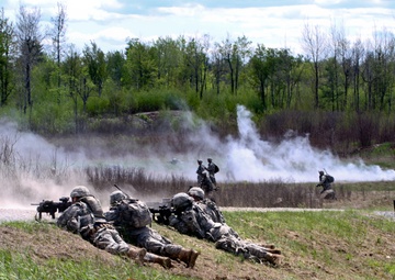 Cavalry live-fire exercise highlights active duty component to foreign attachés