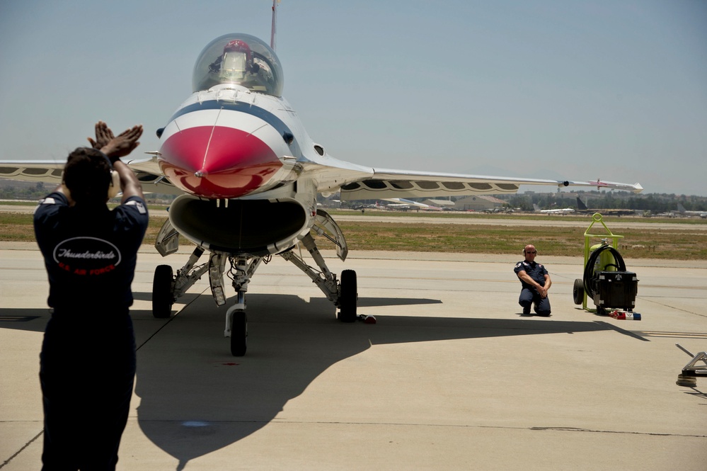 Thunder Over The Empire Airfest 2012