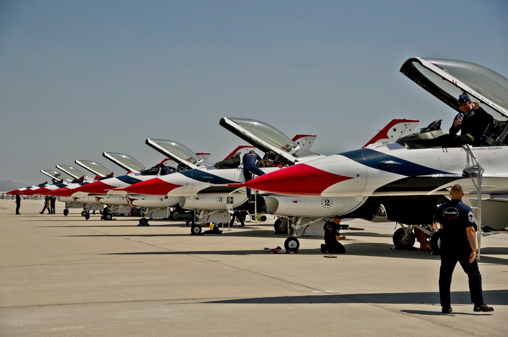 Thunder Over The Empire Airfest 2012