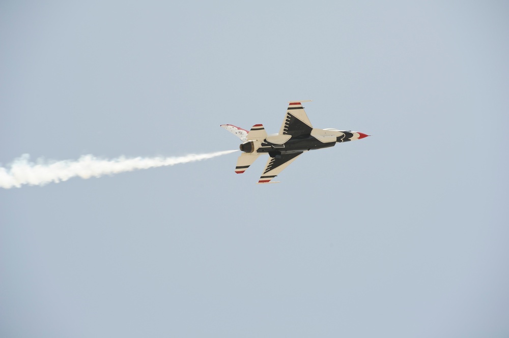 Thunder Over The Empire Airfest 2012