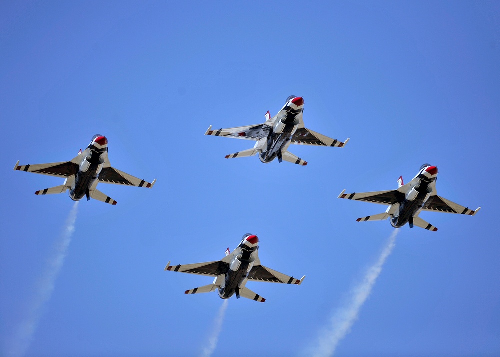 Thunder Over The Empire Airfest 2012