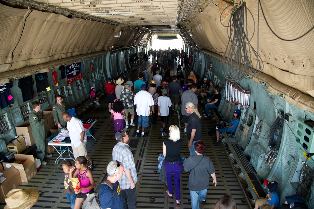 Thunder Over The Empire Airfest 2012