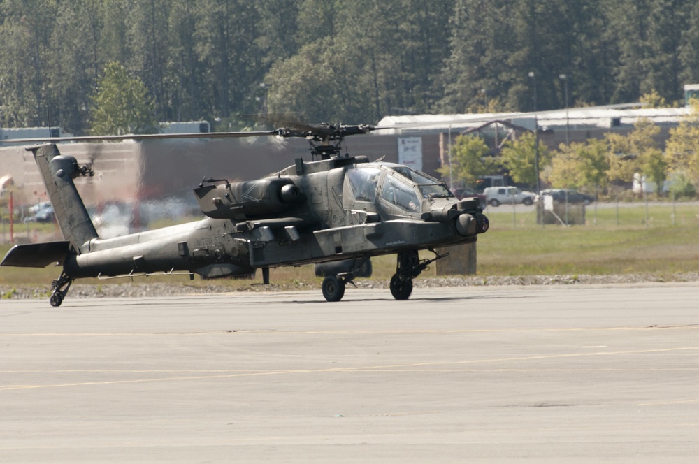 Apaches arrive in force on JBLM