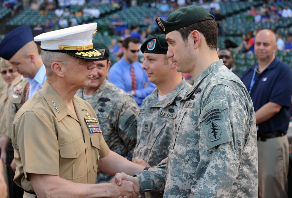 Three Illinois Guard Special Forces soldiers recognized at Wrigley Field