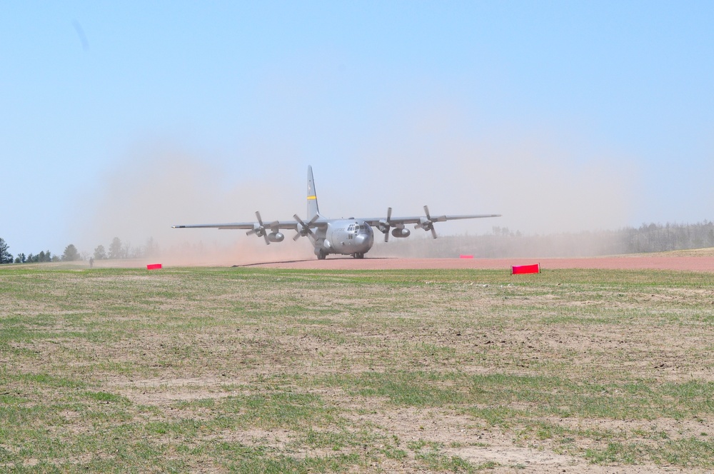 Tactical airfield landing