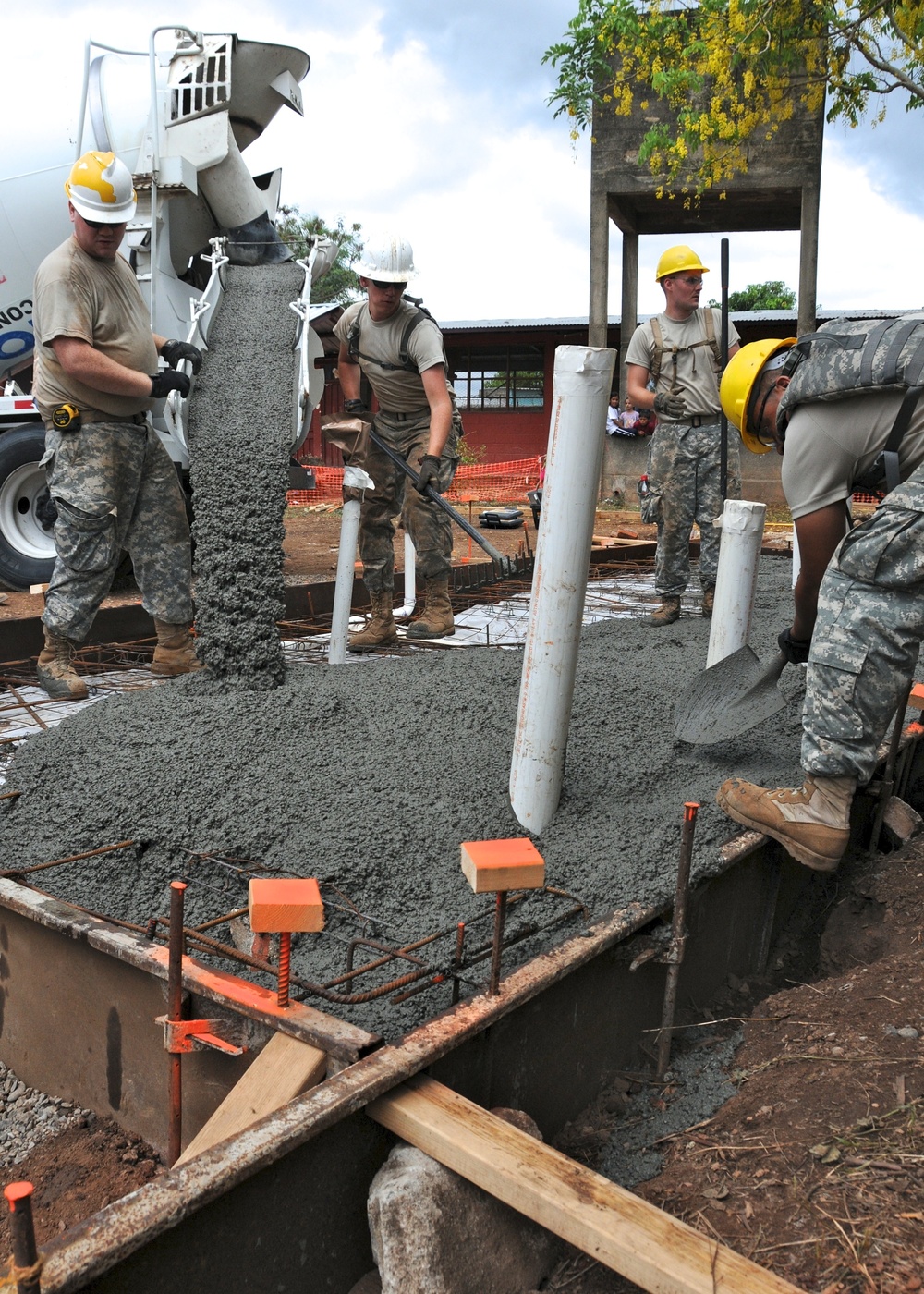 Beyond the Horizon soldiers work in Naco, Honduras