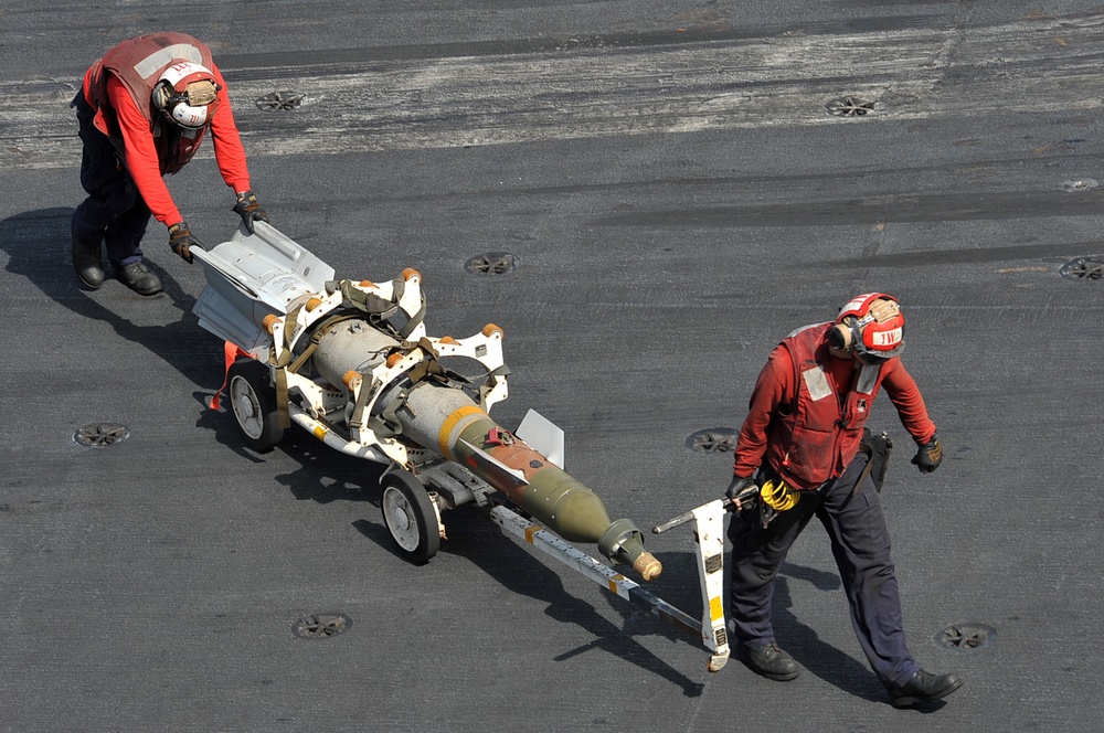 USS Abraham Lincoln action