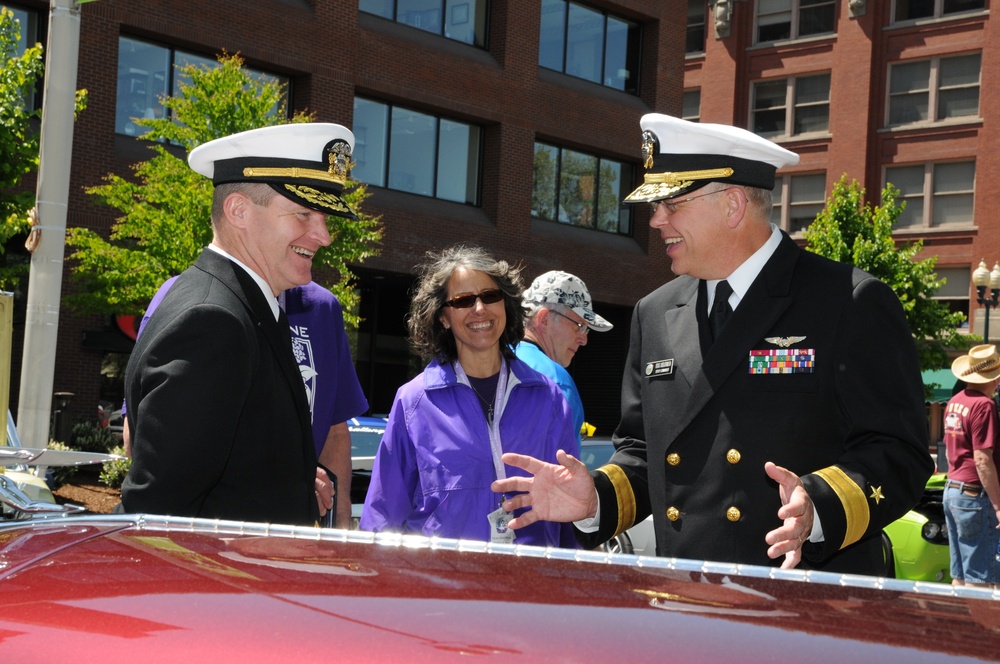 Naval leaders tour a Spokane classic car show