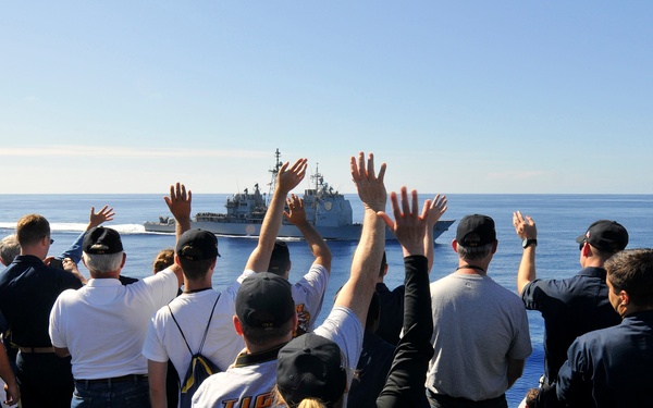 USS Carl Vinson tiger cruise