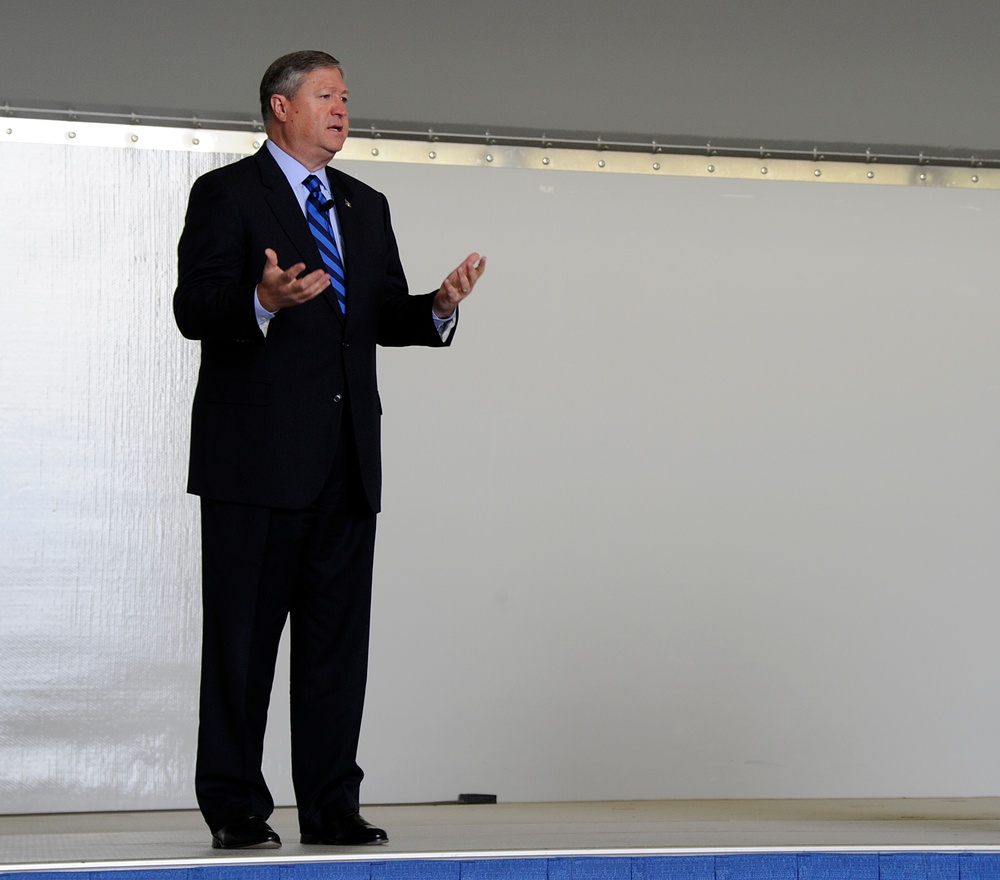SECAF visits JBER