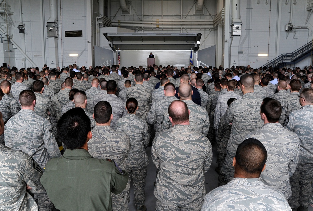 SECAF visits JBER